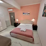 Pensión Luna 3*