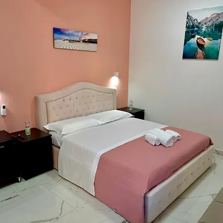 Luna Guest house *