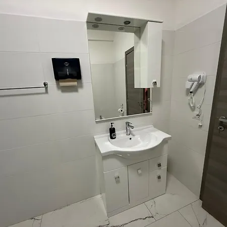 Luna 招待所 比萨